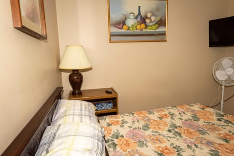 Bed And Breakfast - Homestay In Basement -Private Rooms Vacation rental in Abbotsford