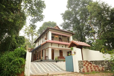 Lakeview Villa - Homestay Near Kovalam Vacation rental in Thiruvananthapuram