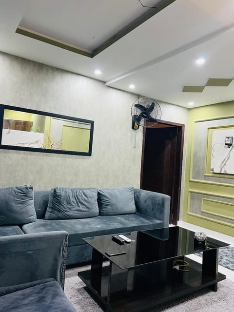 Shobee apparment Apartment in Lahore