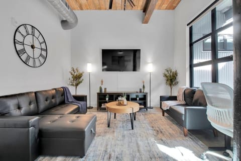 Industrial Loft Living 2BR 2BA Apartment in Greenville