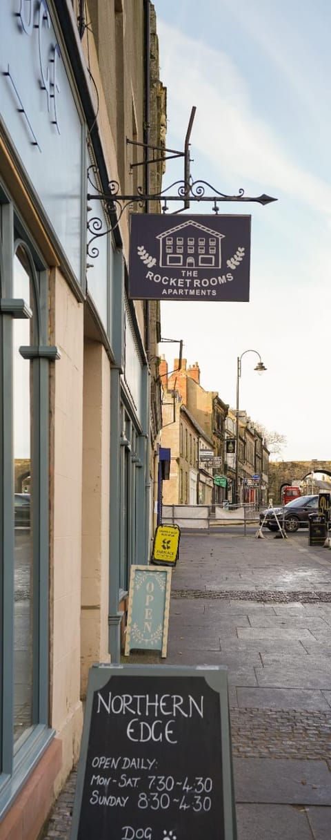 Neighbourhood, Logo/Certificate/Sign, Street view, Location