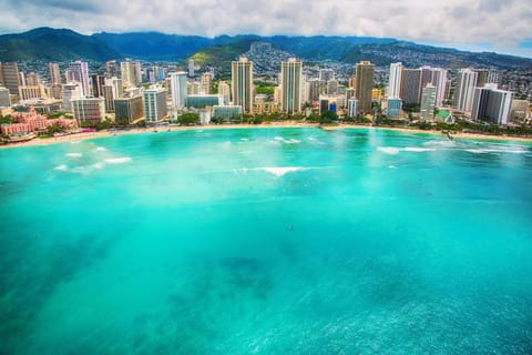 Radiant Luana Waikiki House in McCully-Moiliili