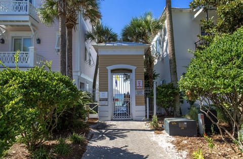 Palm Paradise House in Miramar Beach