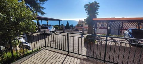 Natural landscape, Balcony/Terrace, Sea view