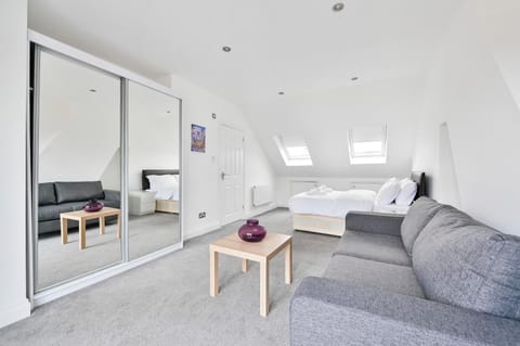 The Willesden Getaway House in London Borough of Ealing