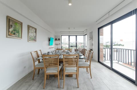 Modern And Sleek Apartment In Barrio Jara Apartment in Asunción