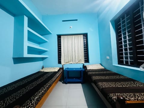 Economical floor Medical college Tvm Apartment in Thiruvananthapuram