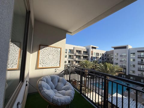 Patio, Day, Balcony/Terrace, Seating area, Pool view, sunbed