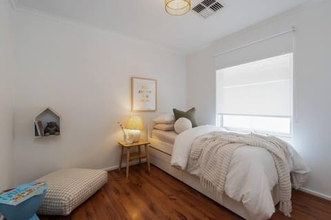 Bayleaf Retreat Family and Pet Friendly Beach Escape House in Adelaide