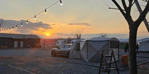 Campground full of stars Bed and Breakfast in Daegu