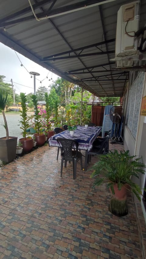 Balcony/Terrace, Garden view