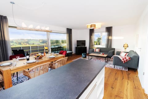 Living room, Dining area