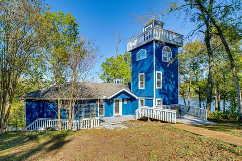 Lake Hamilton Escape with Dock and Waterfront Views! House in Piney