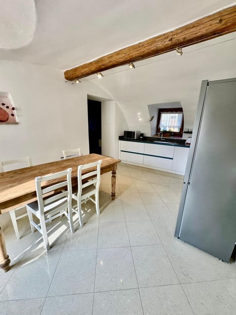 Corvina Suite Apartment in Lake Garda