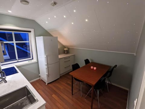 Loftsleilighet,havutsikt,balkong,gratis parkering Apartment in Tromso