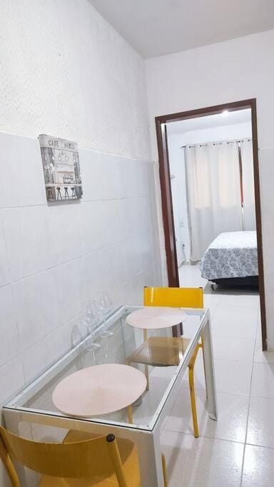 Ap estilo Studio kitnet c garagem e cama queen top Apartment in Belém