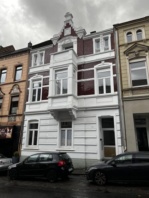 Property building, Street view