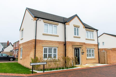 Property building, Street view