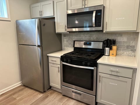 Kitchen or kitchenette, oven, stove