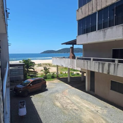 Property building, Day, Natural landscape, Sea view, Parking