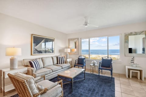 Living room, Sea view