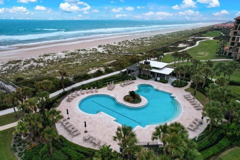 Bird's eye view, Sea view, Swimming pool, sunbed