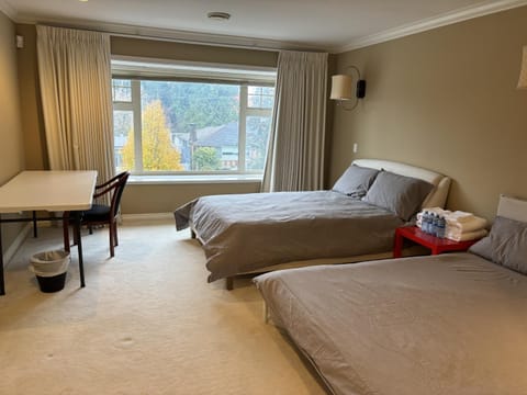 Comfortable shared home with Versatile room options in Vancouver Vacation rental in Vancouver