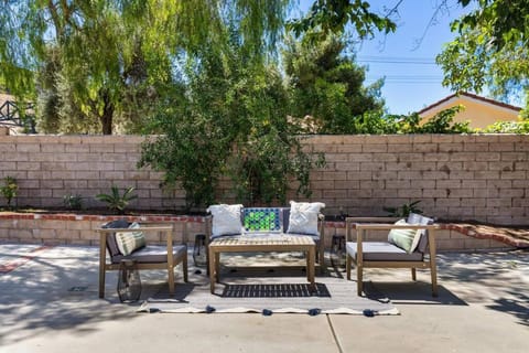 Patio, Seating area