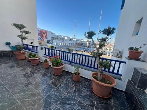 Duplex Monastir avec terrasse sur la marina Apartment in Tunisia