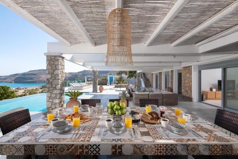 Patio, View (from property/room), Dining area, Mountain view, Pool view, Swimming pool, sunbed