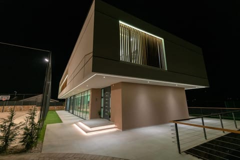 Property building, Night