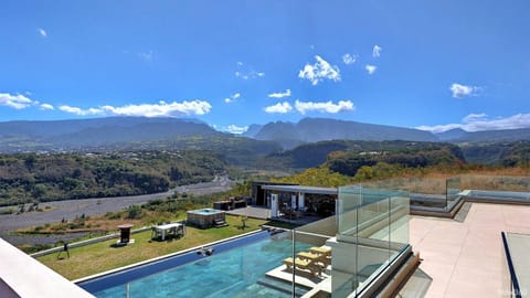 Nearby landmark, Natural landscape, Mountain view, Pool view, Swimming pool, sunbed