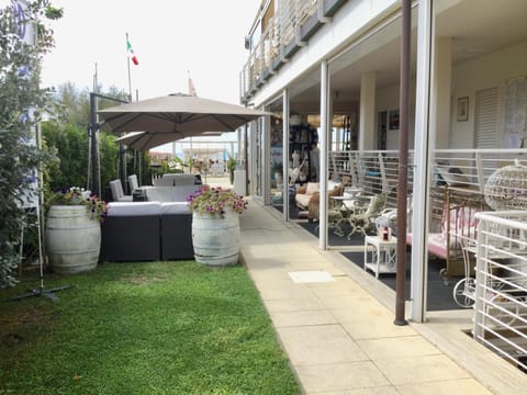 Property building, Garden