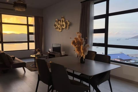 TV and multimedia, Living room, Seating area, Dining area, Sea view, Sea view