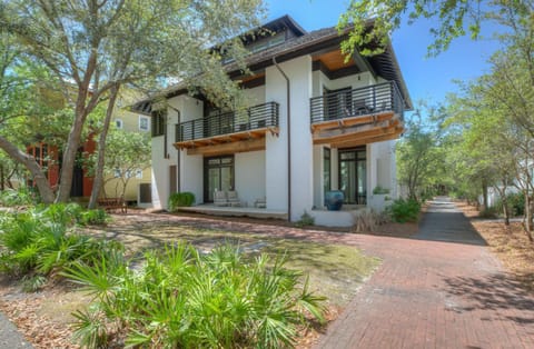 Astley Cottage House in Rosemary Beach