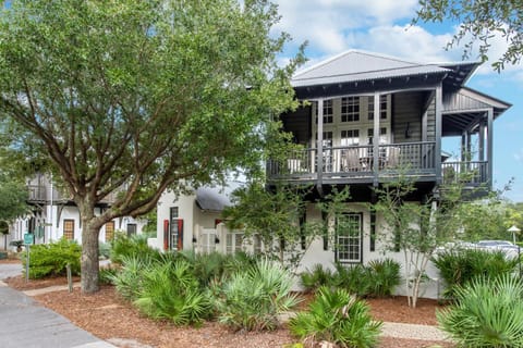 Highland Cottage House in Rosemary Beach