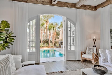 Elysee Retreat House in Rosemary Beach