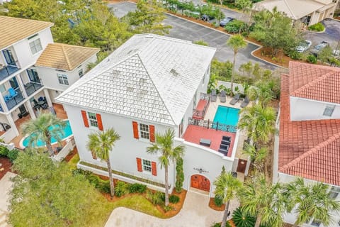 Clare's Cottage House in Rosemary Beach