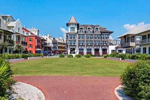 Benoit Cottage House in Rosemary Beach