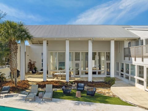 Kingston Beach Club House in Rosemary Beach