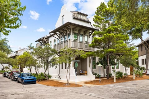 Moonstruck Cottage and Carriage House House in Rosemary Beach