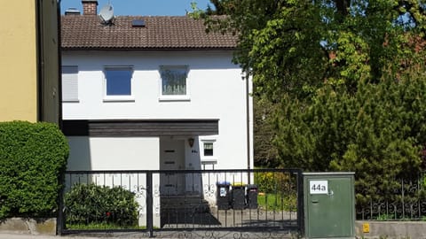 Facade/entrance, Day