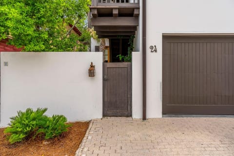 Uncorked Carriage House House in Rosemary Beach