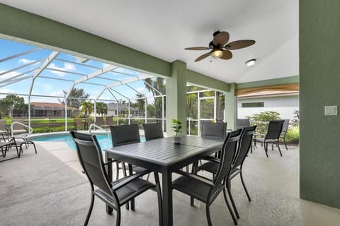 Sunshine Home Retreat Heated Pool on Canal House in Cape Coral