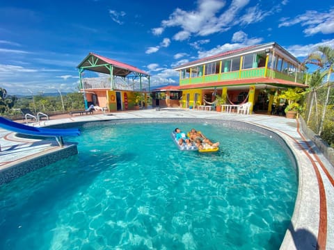 Vista Hermosa Finca Filandia a 10 min del Pueblo House in Quindio, Colombia