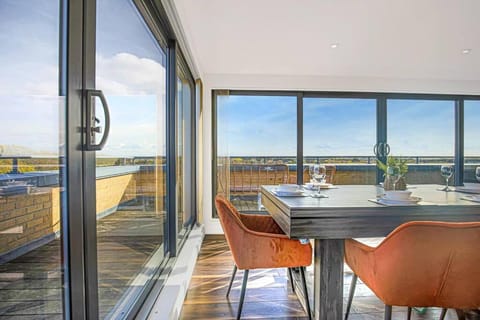 Balcony/Terrace, Dining area