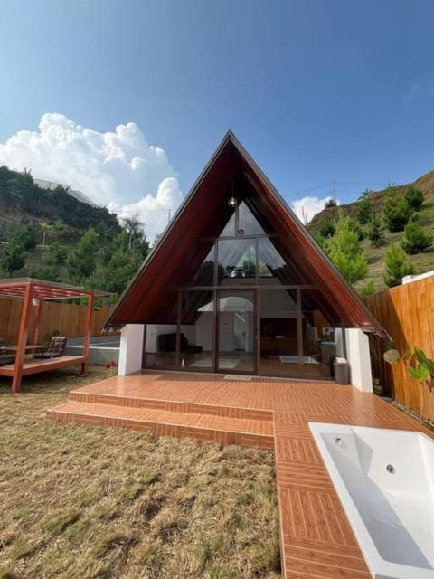 triangle arunika glamping Villa in Parongpong