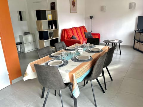 Étel - T3 lumineux avec Wifi et parking, proche plages - FR-1-479-173 Apartment in Étel