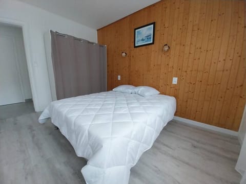 Étel - T3 lumineux avec Wifi et parking, proche plages - FR-1-479-173 Apartment in Étel