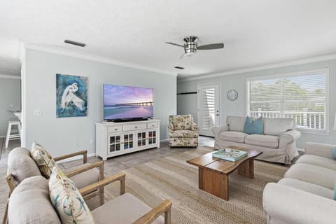 Sugar Sands Serenity Sleeps 16 with Private Pool House in Inlet Beach